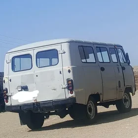 UAZ Profi 1982