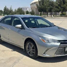 Toyota Camry 2017