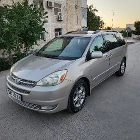 Toyota Sienna 2005