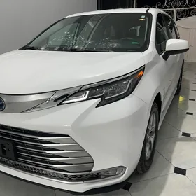 Toyota Sienna 2021