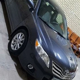 Toyota Camry 2010
