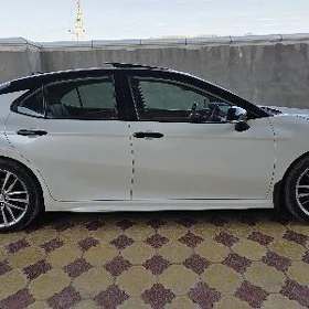 Toyota Camry 2023