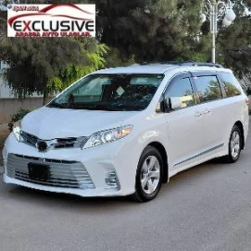 Toyota Sienna 2020