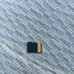 çip 1 GB
