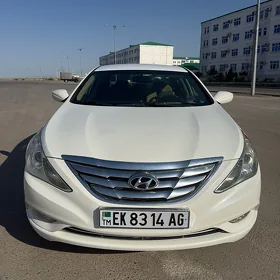 Hyundai Sonata 2011