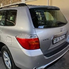 Toyota Highlander 2010