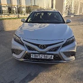 Toyota Camry 2022