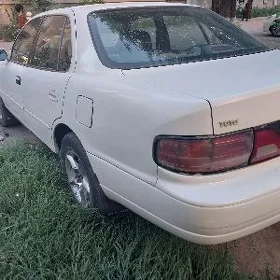 Toyota Camry 1992