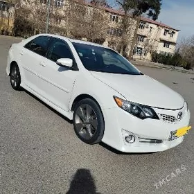 Toyota Camry 2013