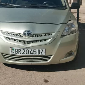 Toyota Yaris 2006