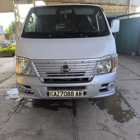 Nissan Urvan 2010
