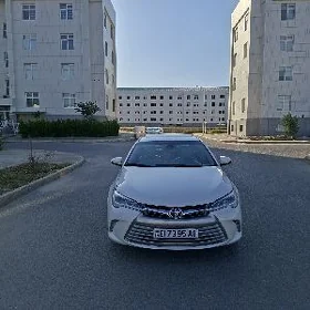 Toyota Camry 2016