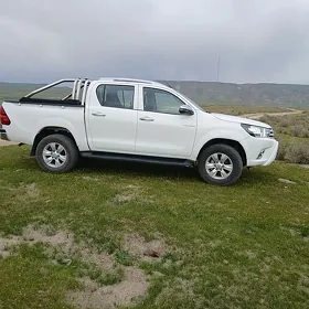 Toyota Hilux 2018