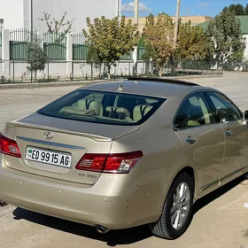 Lexus ES 350 2011