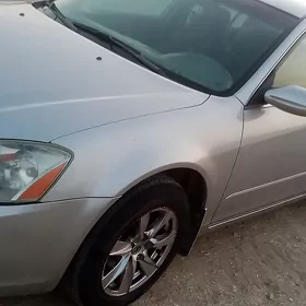 Nissan Altima 2005