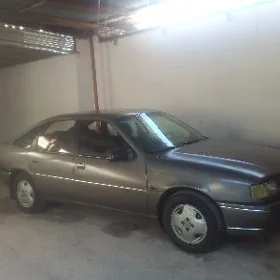 Opel Vectra 1991
