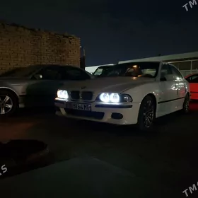 BMW E39 2002