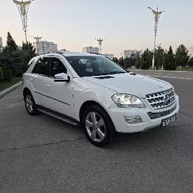 Mercedes-Benz ML500 2011