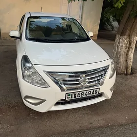 Nissan Sunny 2022