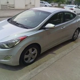 Hyundai Elantra 2011