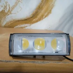 led projektor lupa