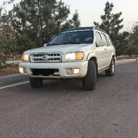 Nissan Pathfinder 2004