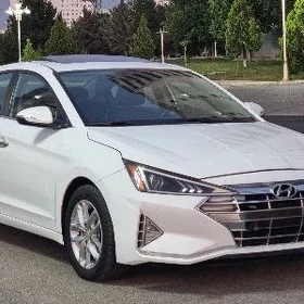 Hyundai Elantra 2019