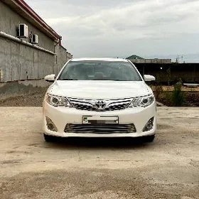 Toyota Camry 2013