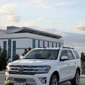 Ford Expedition 2023