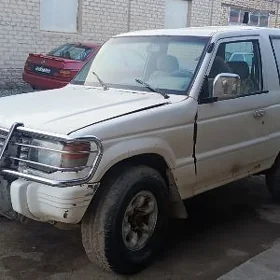 Mitsubishi Pajero 1994