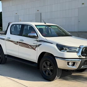 Toyota Hilux 2025