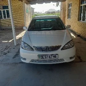 Toyota Camry 2004