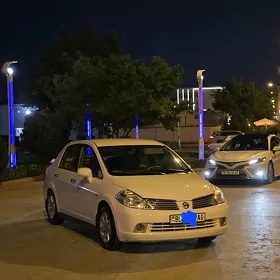 Nissan Tiida 2006