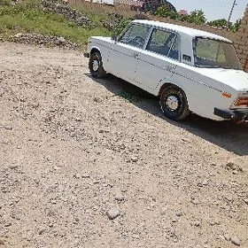 Lada 2106 1985