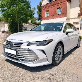 Toyota Avalon 2020