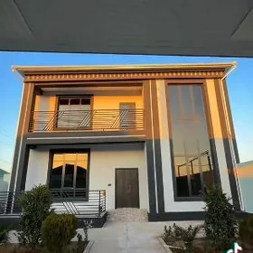 Eyesinden Çoganly katej