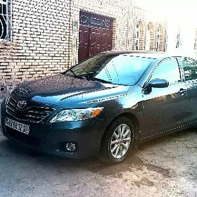 Toyota Camry 2011