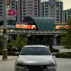 Toyota Camry 2016