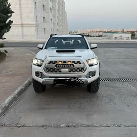 Toyota Tacoma 2018