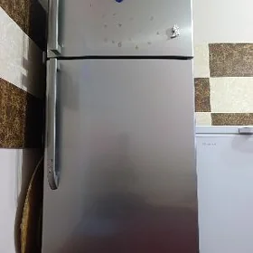 Haladinik Hisense