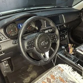 Kia Optima 2018