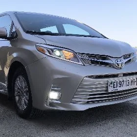 Toyota Sienna 2017
