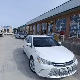 Toyota Camry 2015
