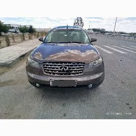 Infiniti FX35 2005