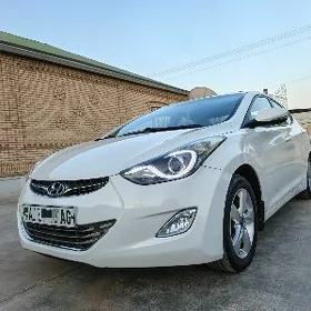 Hyundai Elantra 2012