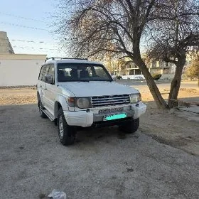 Mitsubishi Pajero 1994