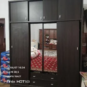 şkaf