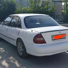Hyundai Sonata 1997