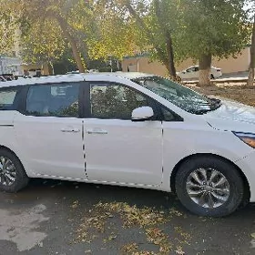 Kia Sedona 2020