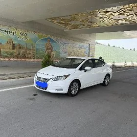 Nissan Sunny 2022
